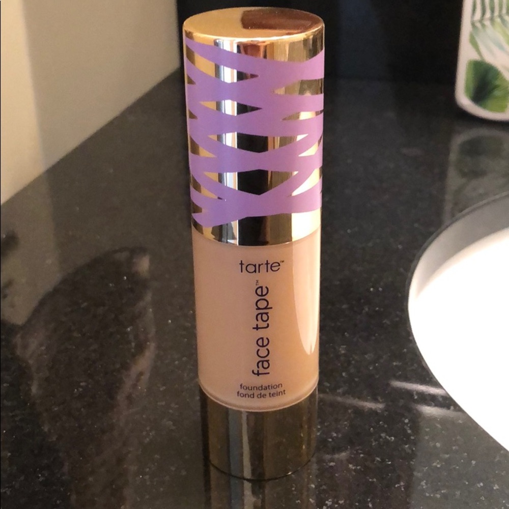 Tarte face tape foundation